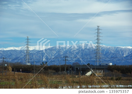 從清路町眺望二王寺山 135975357