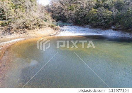 Lake Saigahara (Meiji no Mori Minoh Quasi-National Park) 135977394