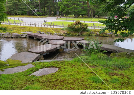Kenrokuen Yuyuanbashi 135978368