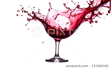 red wine splash in glass 135980169