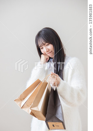 Women who are troubled with shopping Women who are troubled with shopping 135981883