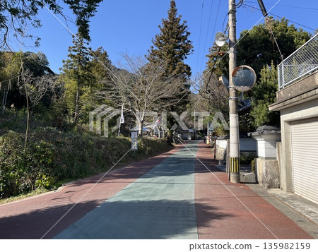 福岡市西區的飯盛神社,是流鏑馬神社所在地。 福岡市西區的飯盛神社,是流鏑馬神社所在地。 135982159