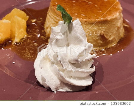 Fresh cream and pudding Fresh cream and pudding 135983602