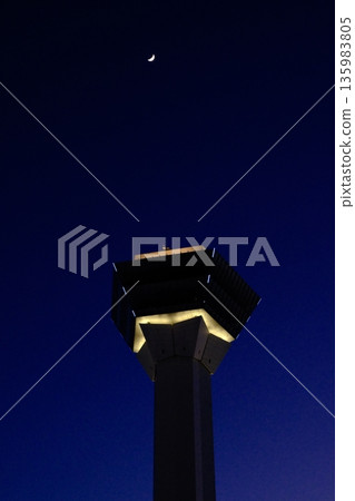 Goryokaku Tower shining in the night sky Goryokaku Tower shining in the night sky 135983805