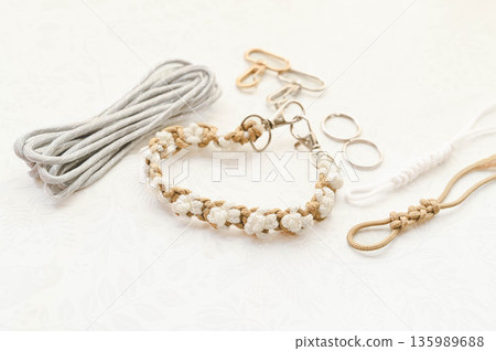 製作手工爪帶 135989688