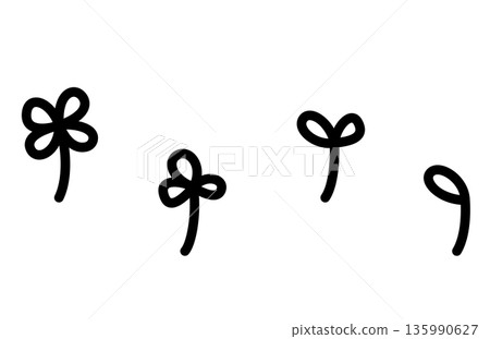 Hand-drawn illustration material of cute clovers and leaves 135990627