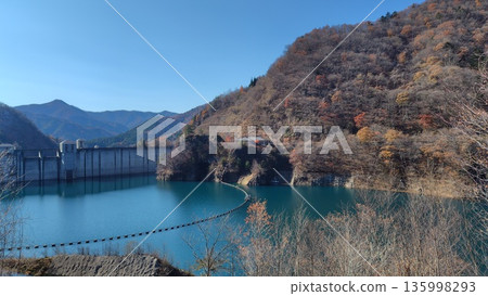 Gunma Prefecture Shima Onsen Okushima Lake - A spectacular view of the clear lake surface and dam lake in late autumn Gunma Prefecture Shima Onsen Okushima Lake - A spectacular view of the clear lake surface and dam lake in late autumn 135998293