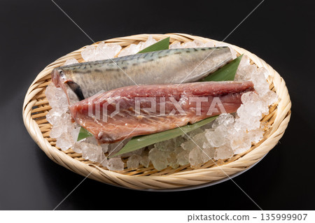 [Shizuoka Prefecture] Fresh mackerel 135999907