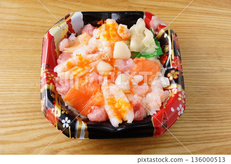 海鮮飯便當盒午餐 海鮮飯便當盒午餐 136000513