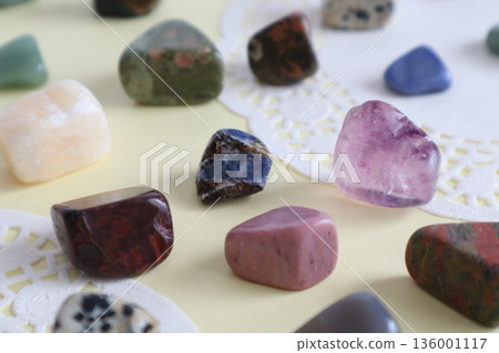 美麗的天然石材 136001117