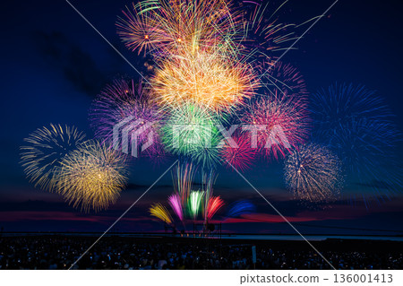 Gion Kashiwazaki Festival Sea Fireworks Display Opening Starmine Gion Kashiwazaki Festival Sea Fireworks Display Opening Starmine 136001413