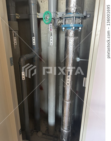 Vertical piping inside the pipe shaft Vertical piping inside the pipe shaft 136001695