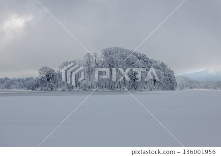 日原湖的雪景 136001956
