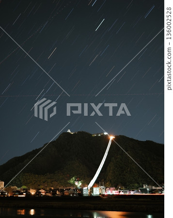 Winter starry sky in Gifu 136002528
