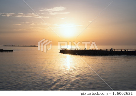 Izumozaki Coast at dusk, Niigata 136002621