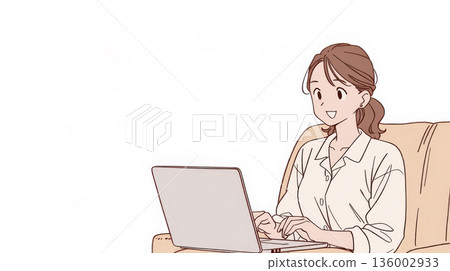 一位在家用電腦工作的女性 136002933