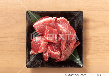 【岩手縣】生小鬚鯨（用於烹飪，大和煮） 136003132