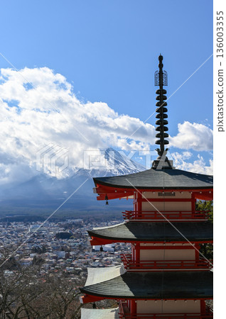 Arakurayama Five-story Pagoda and Mount Fuji covered in snow Arakurayama Five-story Pagoda and Mount Fuji covered in snow 136003355