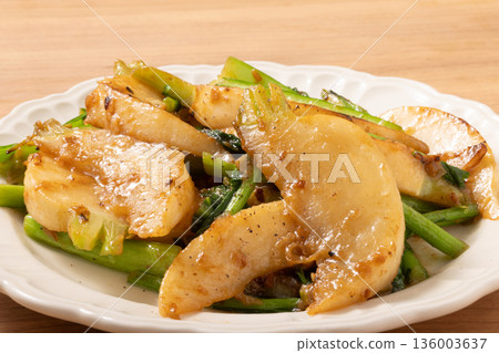蒜蓉奶油炒蕪菁 136003637
