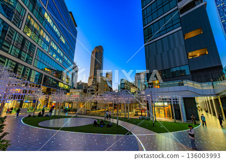 Night view of Shibuya Sakura Stage (Nigiwai STAGE) in Shibuya Ward, Tokyo 136003993