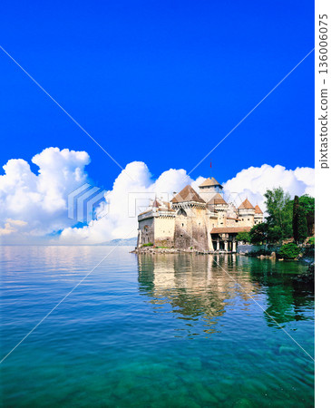 Spectacular view of Chillon Castle on the shores of Lake Geneva Spectacular view of Chillon Castle on the shores of Lake Geneva 136006075