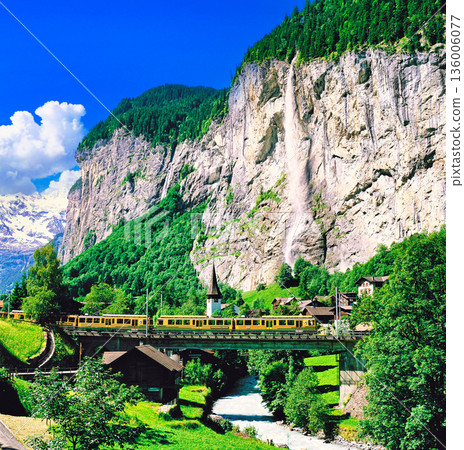 Spectacular views of Staubbach Falls in Lauterbrunnen 136006077