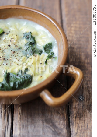 菠菜奶油湯意麵 菠菜奶油湯意麵 136006759