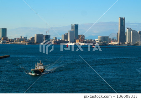 Yokohama Port under the blue winter sky Yokohama Port under the blue winter sky 136008315