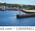 在港口釣魚 136009421