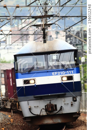 Freight train EF210 136012248