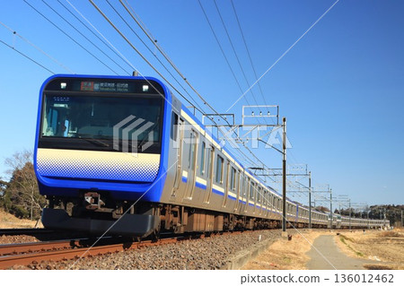 總武快速線/橫須賀線 E235 系列 136012462