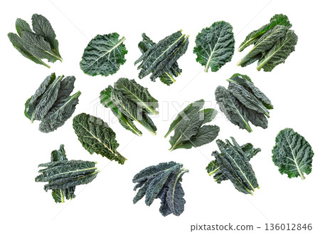 Organic kale leaves arranged in a seamless pattern, isolated on white background, concept of healthy eating 136012846