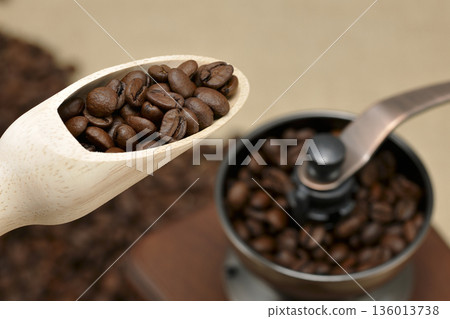 咖啡豆和磨坊 咖啡豆和磨坊 136013738