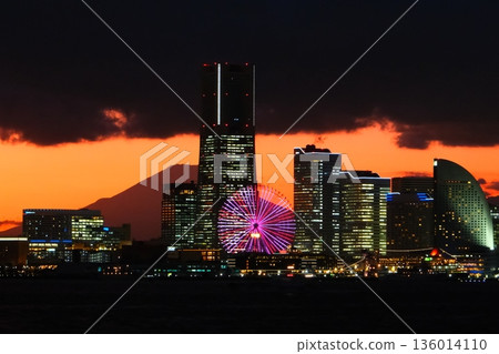 橫濱港未來的夜景 橫濱港未來的夜景 136014110