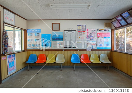 Scenery from Midori Station on the Senmo Main Line in Kiyosato Town, Hokkaido 136015128