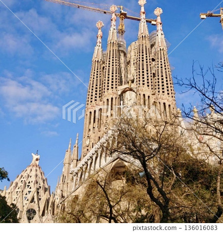 Sagrada Familia (Barcelona, Spain) Sagrada Familia (Barcelona, Spain) 136016083