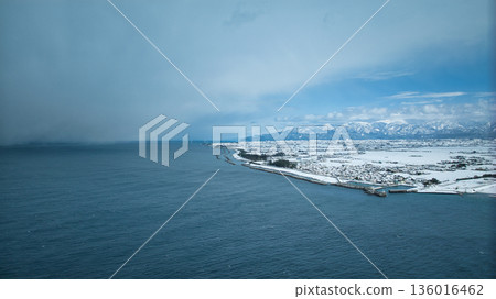 Snow-covered Kurobe River alluvial fan, view from near the mouth of the Kurobe River Snow-covered Kurobe River alluvial fan, view from near the mouth of the Kurobe River 136016462