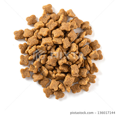 Dry kibble pet food for dog and cat animals 136017144