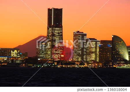 橫濱港未來的黃昏 136018004