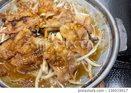 美味的烤牛肋排 136019817