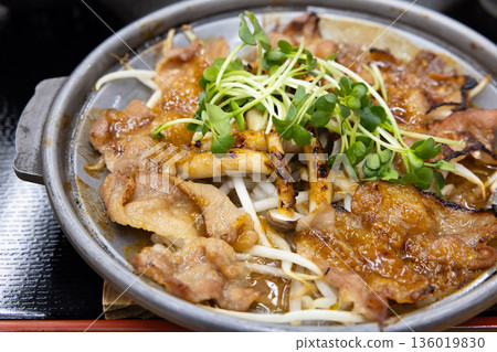 美味的烤牛肋排 136019830