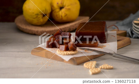 Marmalade in saltwater crackers 136027118