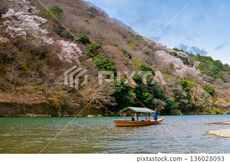 Spring in Arashiyama and houseboats in Kyoto Spring in Arashiyama and houseboats in Kyoto 136028093