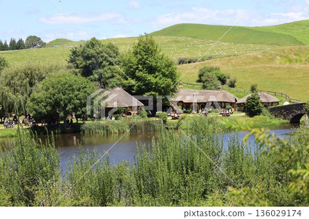The Green Dragon Tavern in Hobbiton [Matamata, New Zealand] 136029174