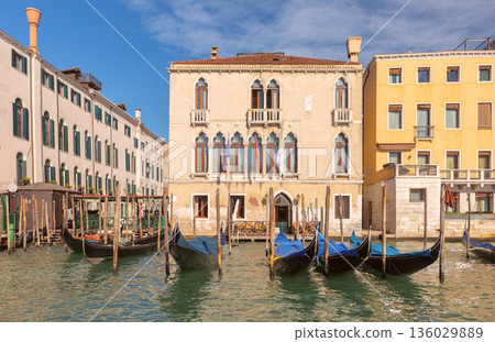 Colorful Historic Canalfront Buildings in Venice, Italy 136029889