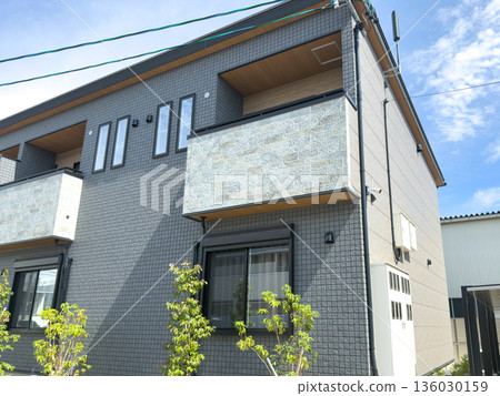 Image of rental apartments and housing complexes 136030159