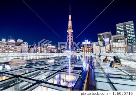 Night view of Oasis 21 and Chubu Electric Power Mirai Tower in Nagoya Night view of Oasis 21 and Chubu Electric Power Mirai Tower in Nagoya 136030716