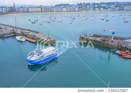 San Sebastian, sea view city, port town, midsummer, Spain San Sebastian, sea view city, port town, midsummer, Spain 136032967