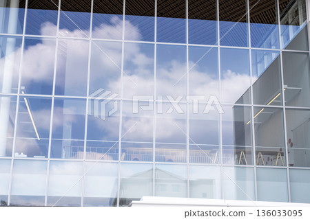 鳥取縣立美術館和藍天 136033095