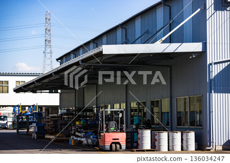 倉庫棚 136034247